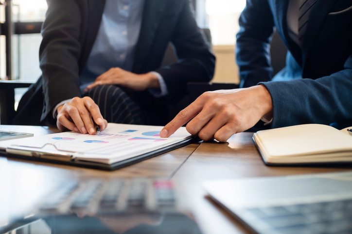 Important Dos and Don'ts During Bankruptcy: Tips for a Smooth Process Photo