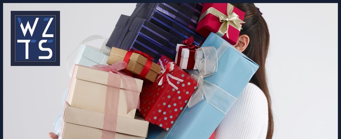 Budgeting Tips to Avoid Overspending This Holiday Season Photo